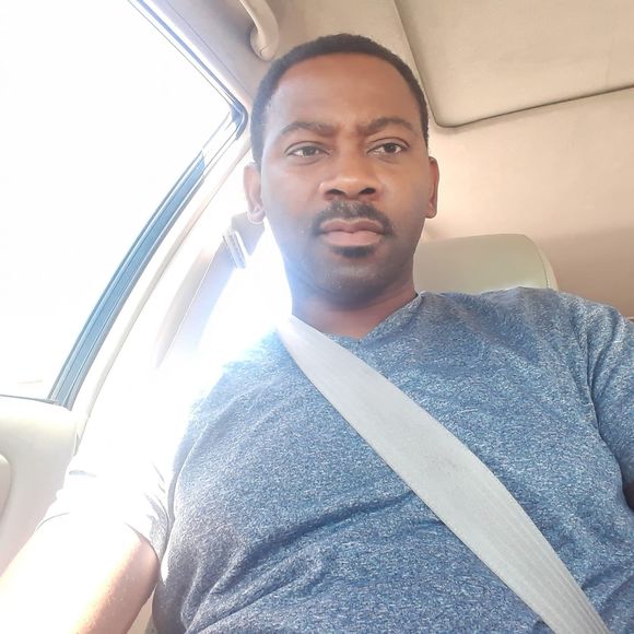 Meet your Posher, Olagboyega - Picture 1 of 1